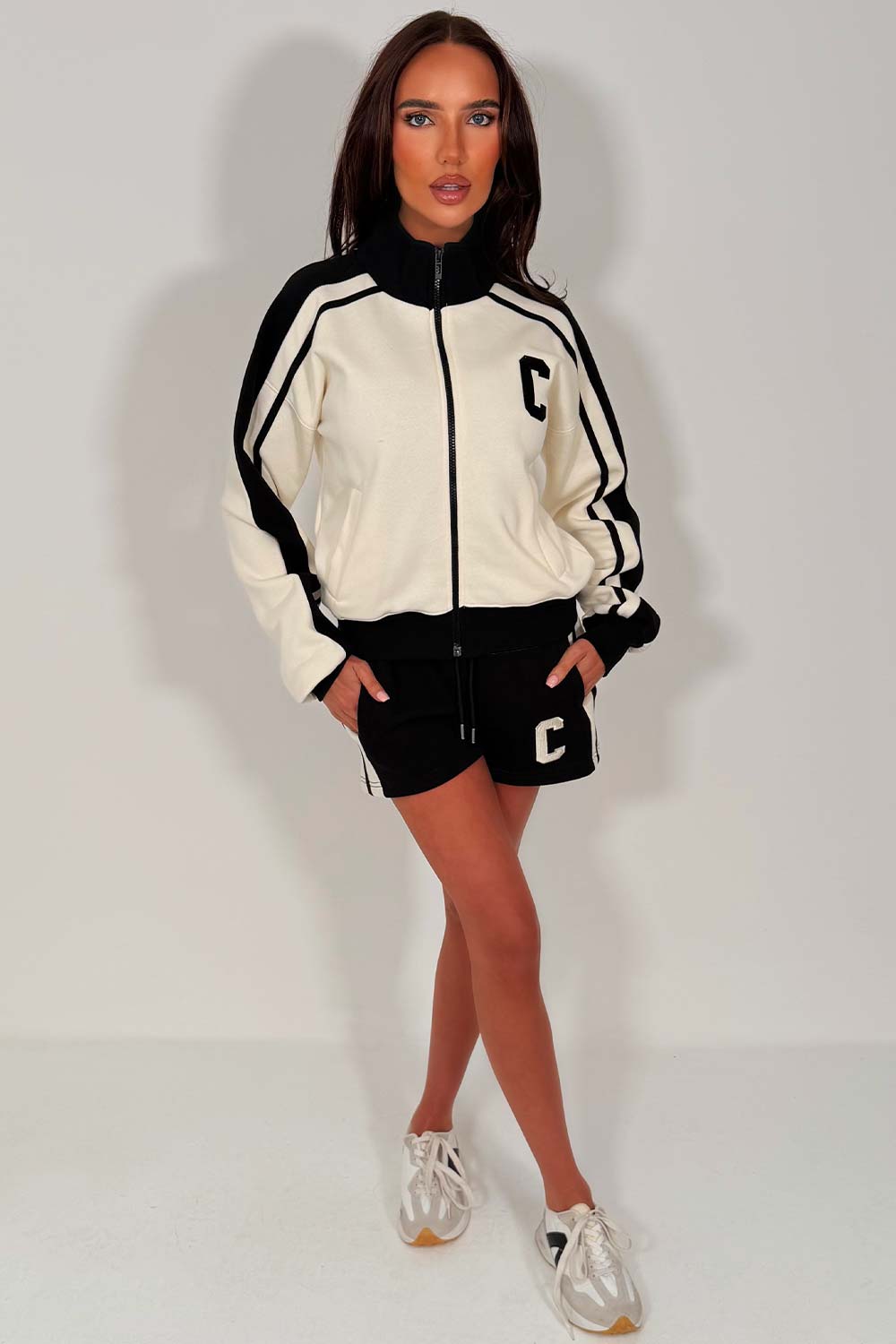 zara womens shorts lounge set airport outfit uk