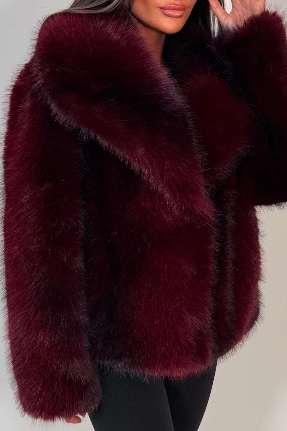 zara womens burgundy colourway fur jacket with collars 