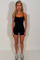 alo yoga pilates yoga outfit scrunch bum shorts and tank top two piece matchinhg set activewear styledup uk sale