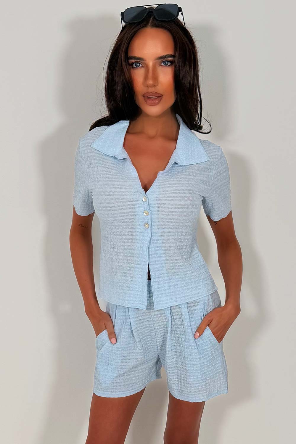 womens summer holiday travel outfit styledup uk