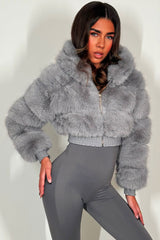 hooded fur jacket cropped with zip fastening