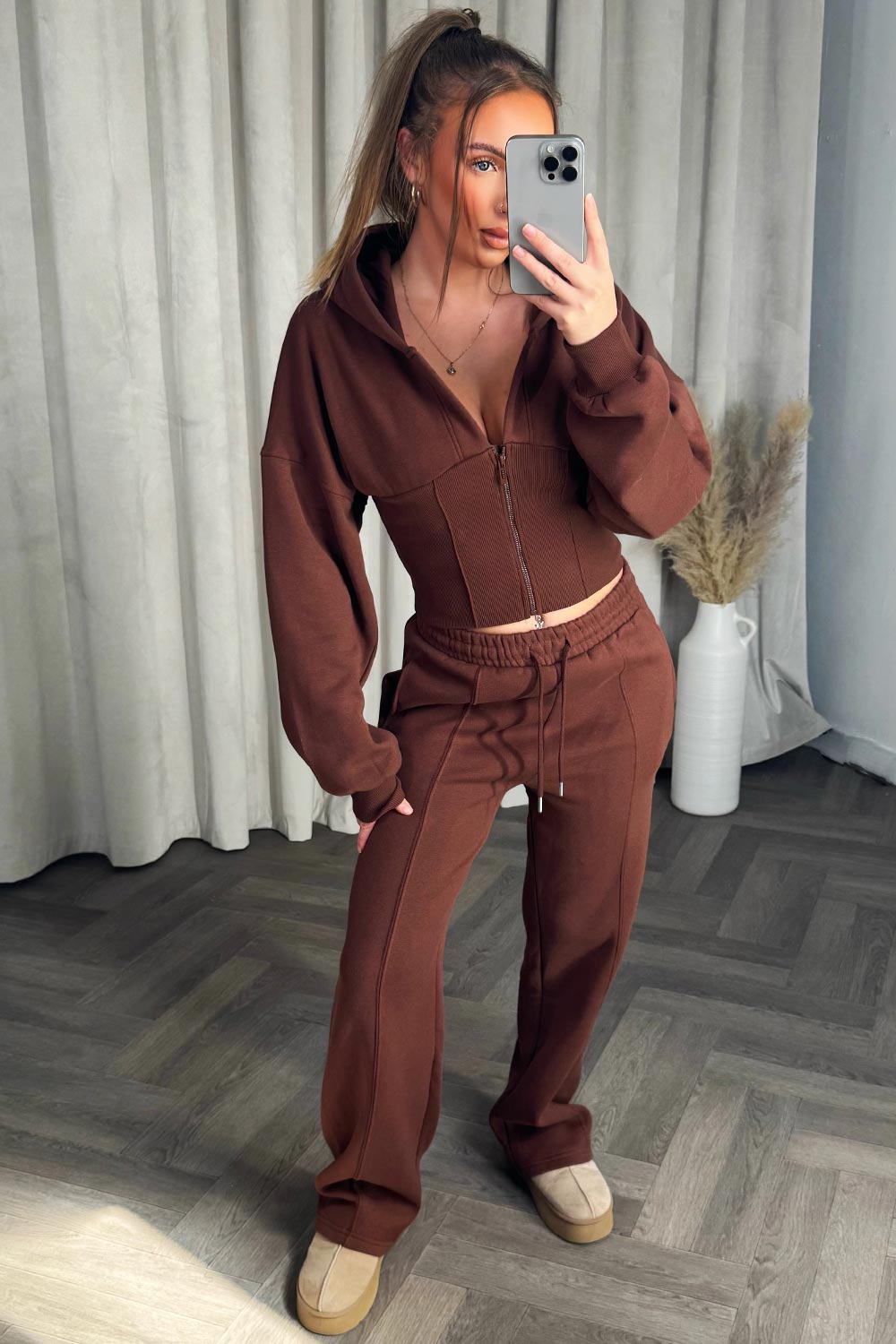 crop-hoodie-and-wide-leg-jogger-corset-tracksuit-brown-styledup-fashion