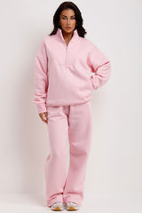 womens pink loungewear airport outfit