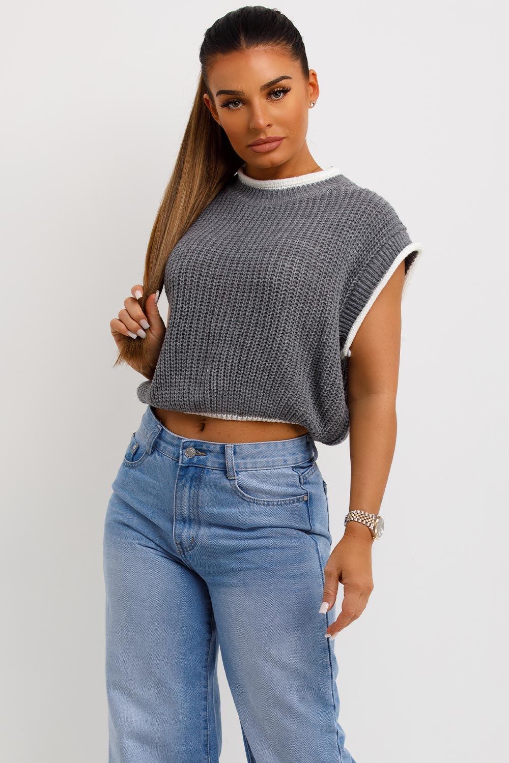 crop jumper sleeveless with contrast sleeves