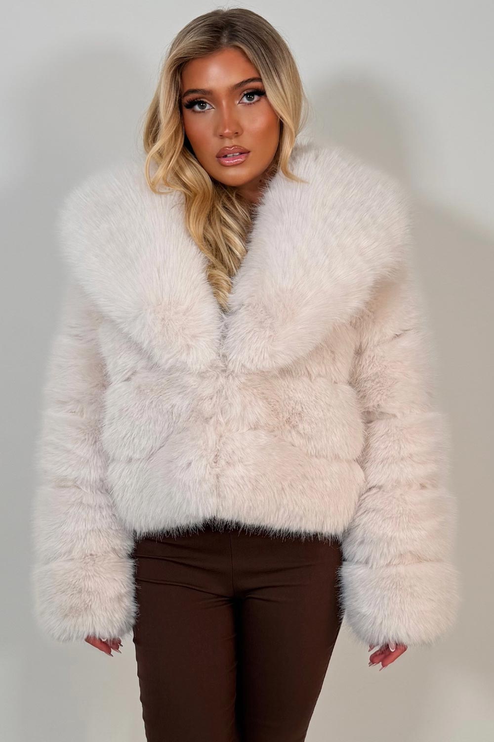 womens short faux fur coat styledup
