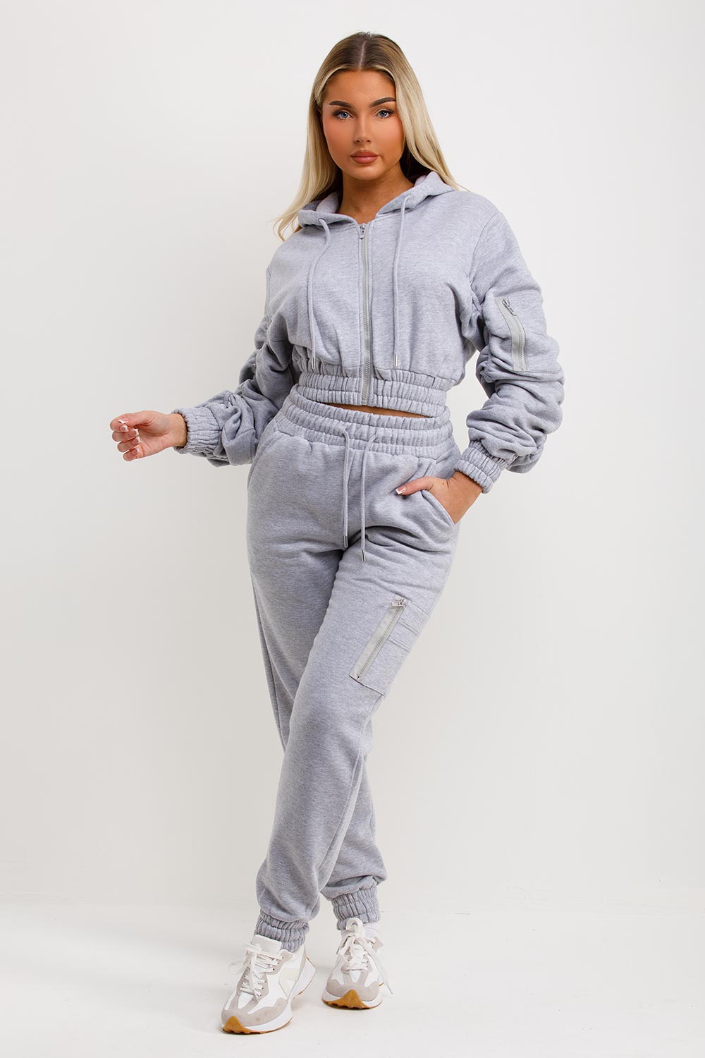 Women's Tracksuit With Ruched Sleeves Grey –