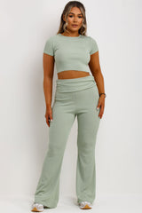 fold over trousers flared trousers and crop top two piece set casual summer outfit