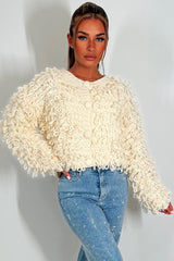 knitted cardigan jumper with shaggy loop fringes christmas market outfit styledup 