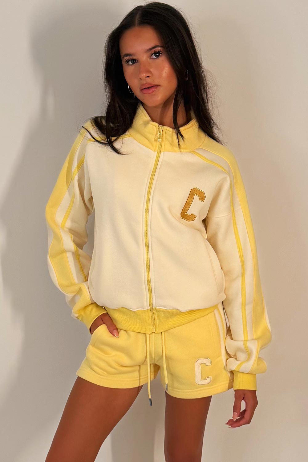 zara womens shorts lounge set airport outfit uk
