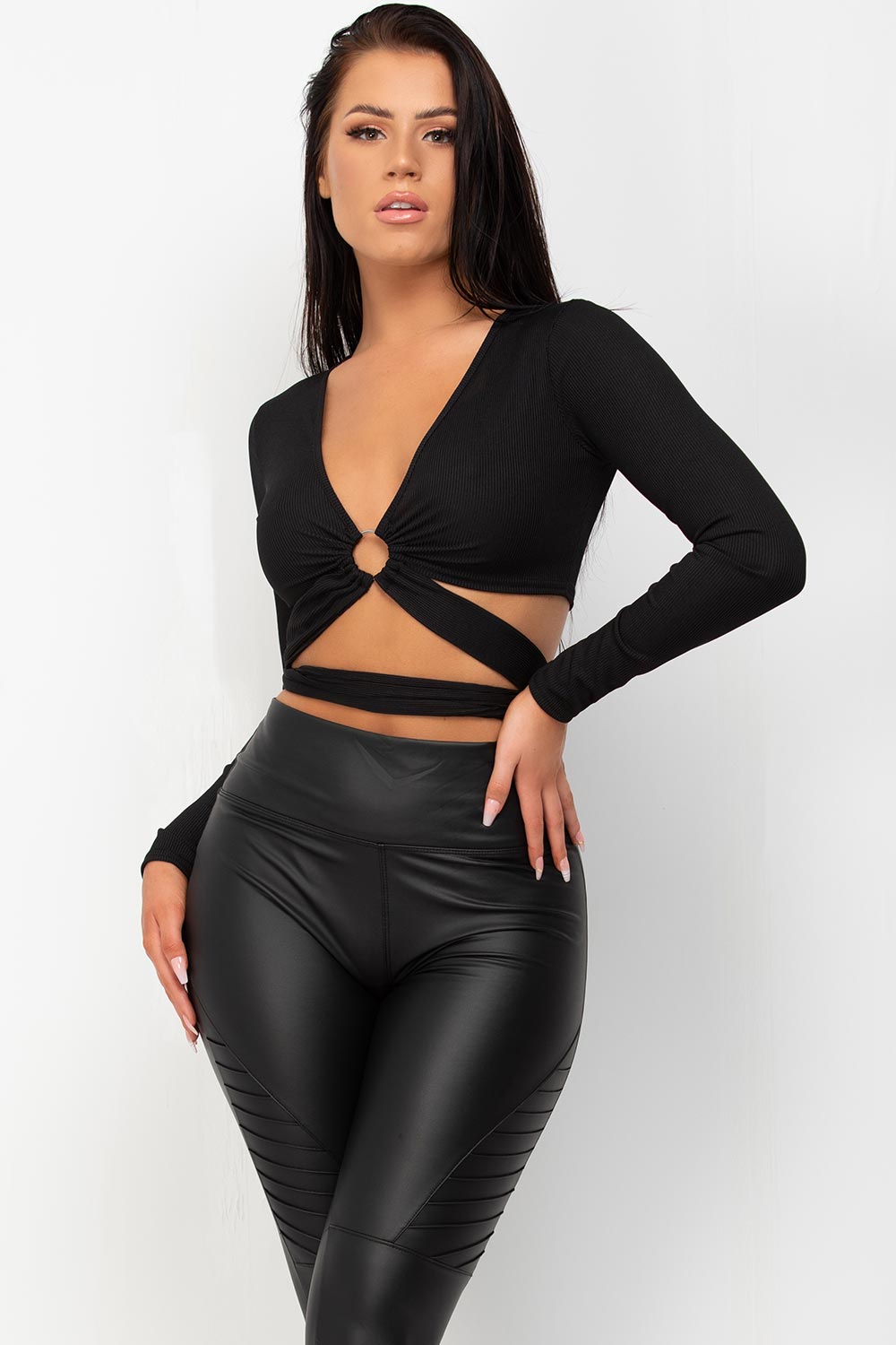 Cut Out Ring Detail Long Sleeve Crop Top Black –