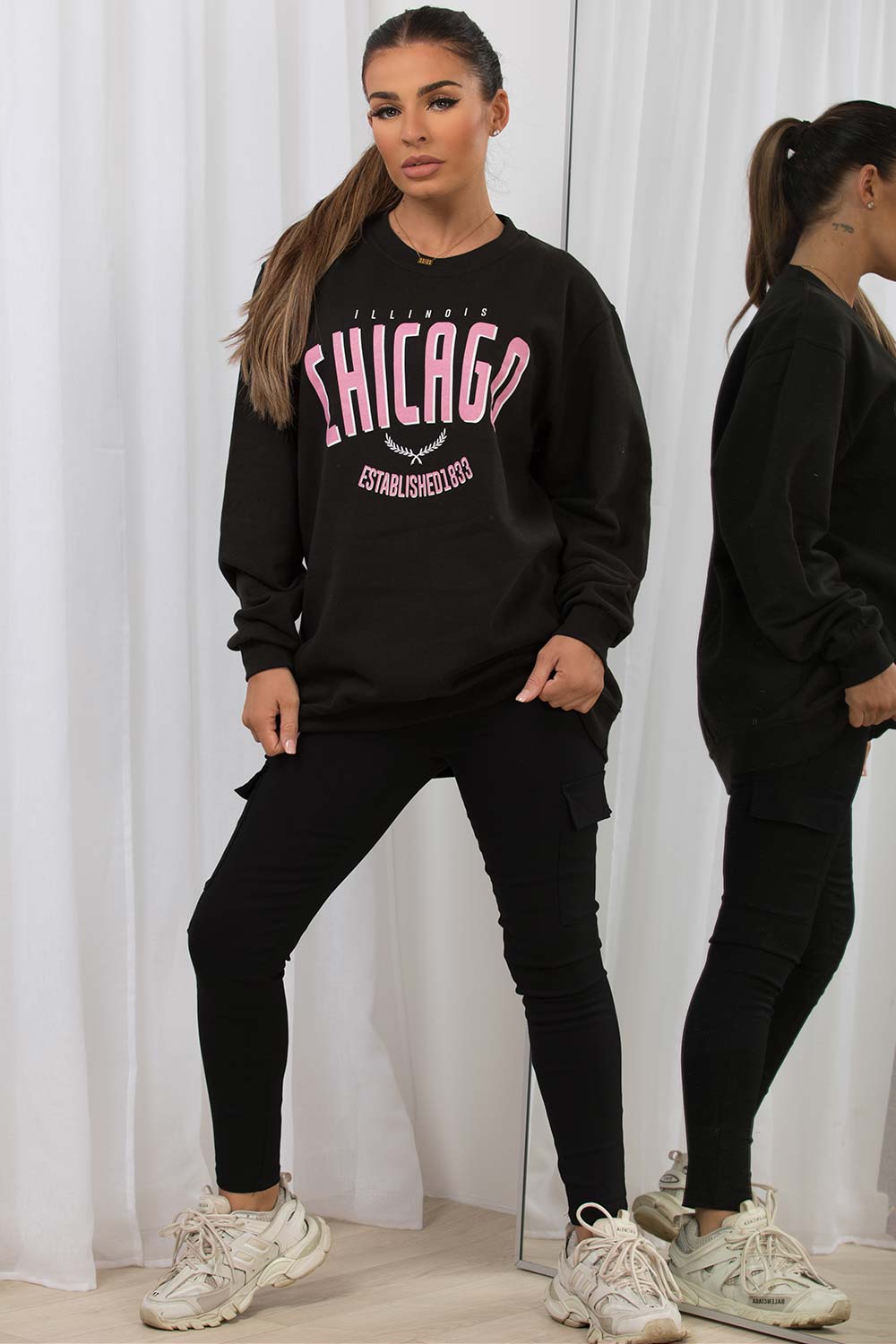 womens chicago print sweatshirt black