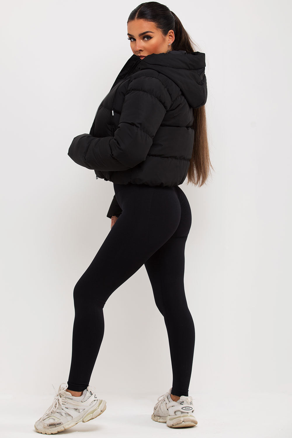 womens zara puffer jacket black