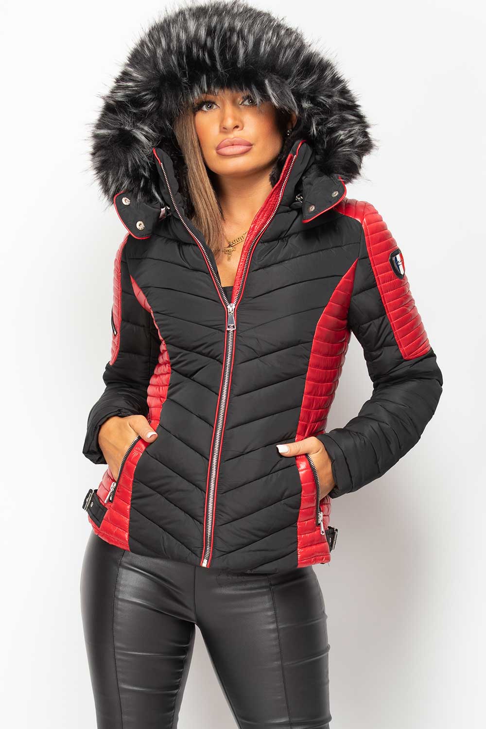 Drastisk mærke Tåler Womens Puffer Coat With Luxury Faux Fur Black & Red – Styledup.co.uk