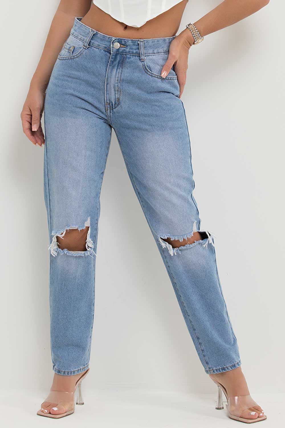 straight leg knee ripped jeans